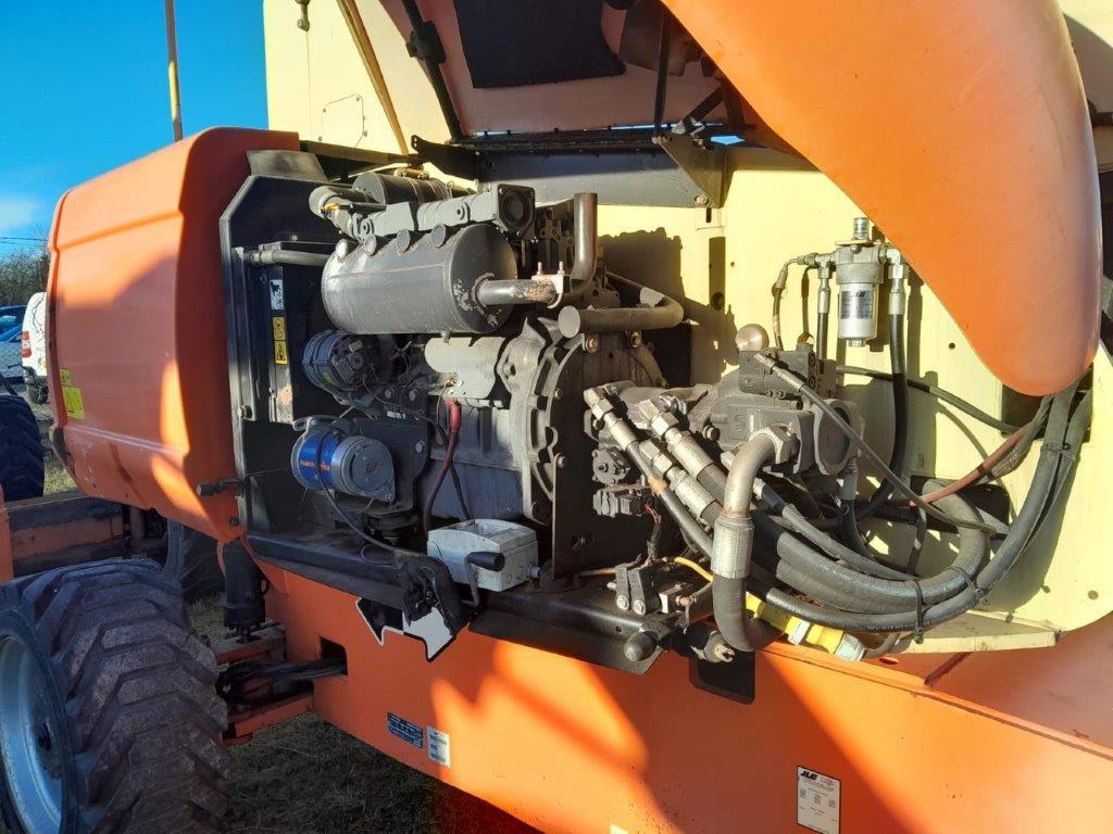 Sold - Articulated Boom Lift - View 2